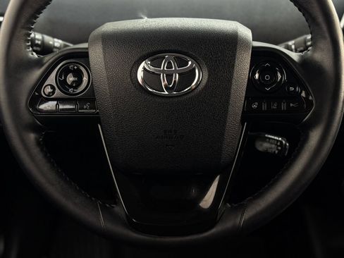 Certified 2019 Toyota Prius XLE AWD/4WD image 16
