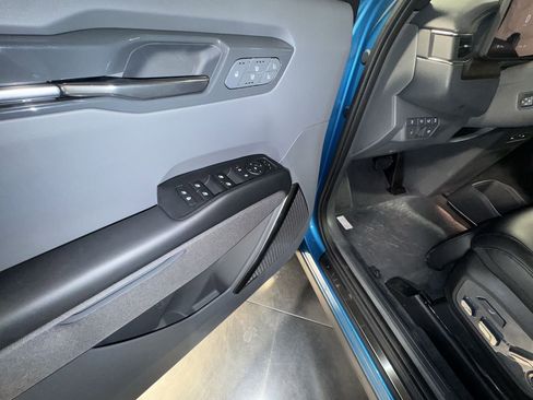 New 2026 Kia EV9 Land w/ Nightfall Edition Package image 17