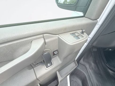 Used 2025 GMC Savana 2500 w/ Driver Convenience Package RWD image 13