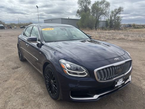 Used 2019 Kia K900 Luxury image 2