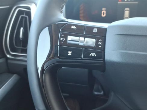 Used 2026 Kia Sorento LX FWD image 22