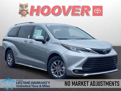 New 2025 Toyota Sienna XLE
