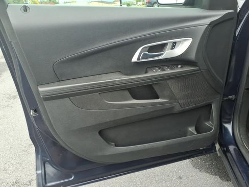 Used 2017 Chevrolet Equinox LS AWD/4WD image 8