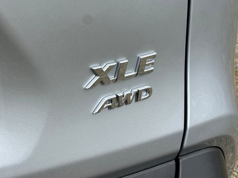 New 2025 Toyota RAV4 XLE w/ Convenience Package image 7