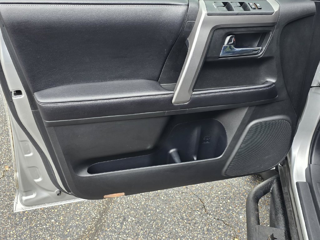 Used 2017 Toyota 4Runner SR5 Premium RWD image 31