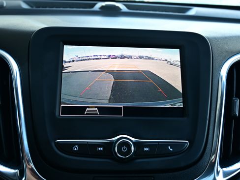 Used 2022 Chevrolet Equinox LT FWD image 25