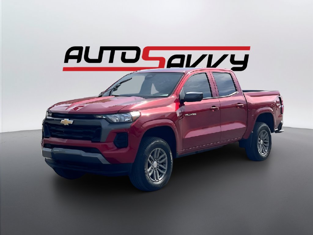Used 2025 Chevrolet Colorado LT AWD/4WD image 3