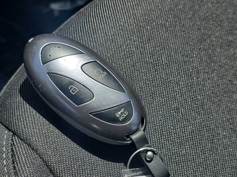 Certified 2025 Hyundai Tucson SE FWD image 30