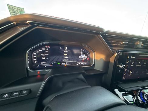 Certified 2025 GMC Sierra 1500 AT4 w/ AT4 Premium Package image 18