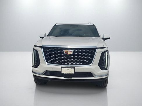 New 2026 Cadillac Escalade Luxury AWD/4WD image 2