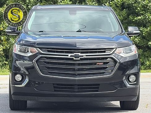 Used 2019 Chevrolet Traverse RS w/ LPO, Floor Liner Package FWD image 2
