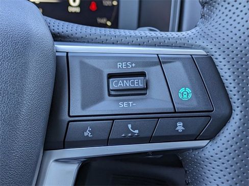 New 2025 Mitsubishi Outlander SE image 30