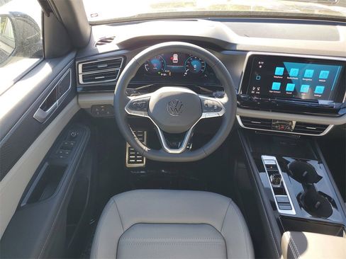 New 2026 Volkswagen Atlas Cross Sport SEL R-Line image 16