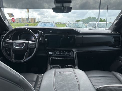 Used 2024 GMC Sierra 2500 AT4X w/ AT4X AEV Edition image 15