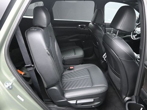 Certified 2025 Kia Sorento SX Prestige image 40