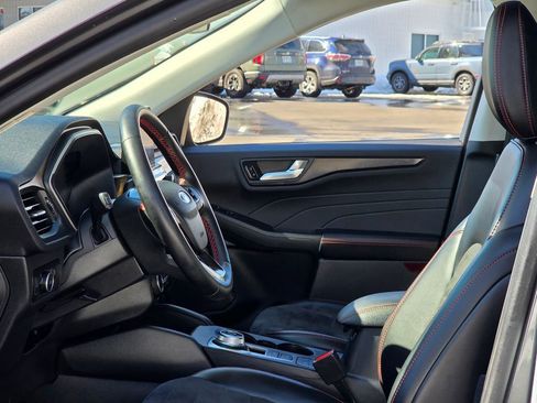 Used 2022 Ford Escape SEL w/ SEL Stealth AWD Package image 15