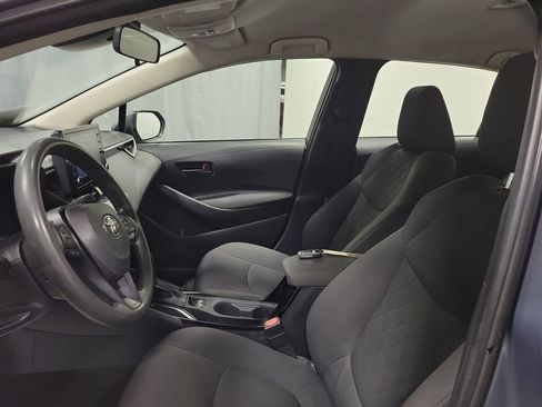 Used 2022 Toyota Corolla LE FWD image 12