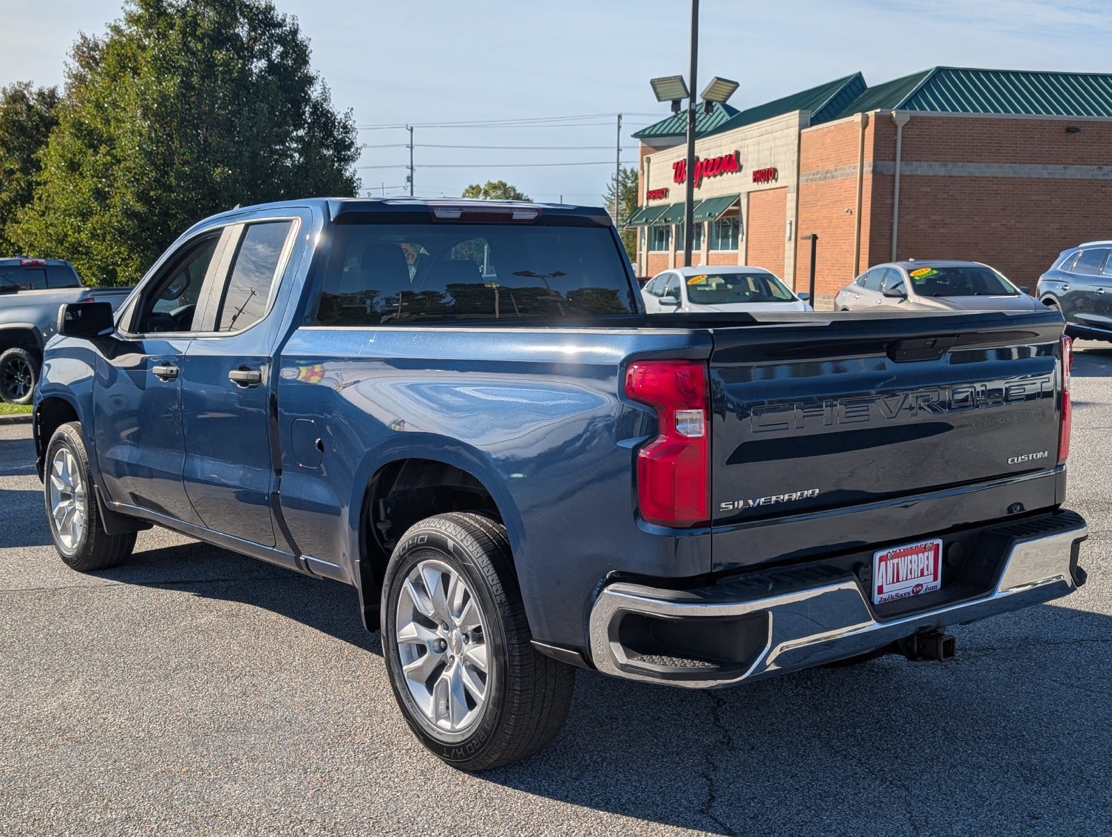 Used 2021 Chevrolet Silverado 1500 Custom AWD/4WD image 5