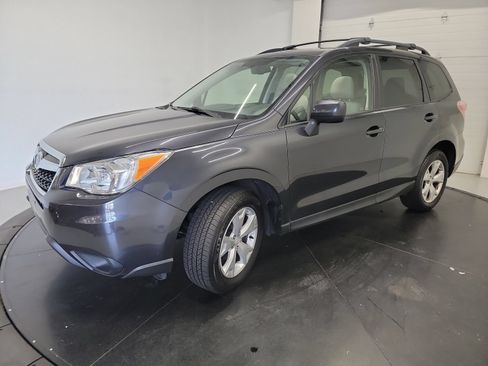 Used 2016 Subaru Forester 2.5i Premium AWD/4WD image 3