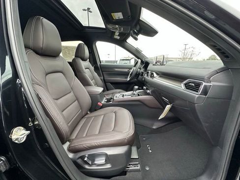 New 2025 MAZDA CX-5 Signature image 29