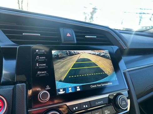 Used 2020 Honda Civic EX image 9