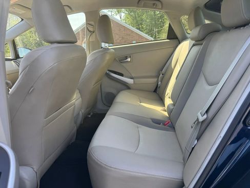 Used 2014 Toyota Prius Four FWD image 16