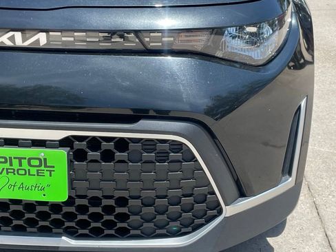 Used 2024 Kia Soul LX w/ Option Group 015 FWD image 7