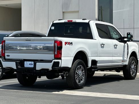 New 2026 Ford F250 4x4 Crew Cab Super Duty image 3