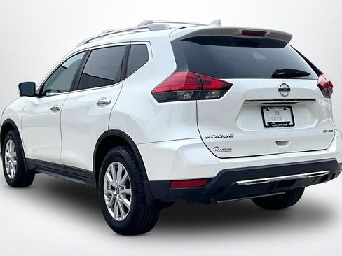 Used 2017 Nissan Rogue S AWD/4WD image 4