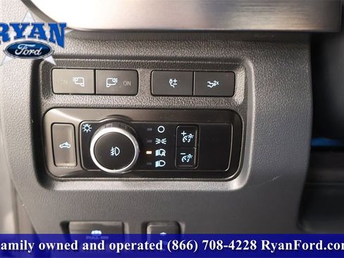 Used 2023 Ford F250 Lariat w/ Chrome Package image 30