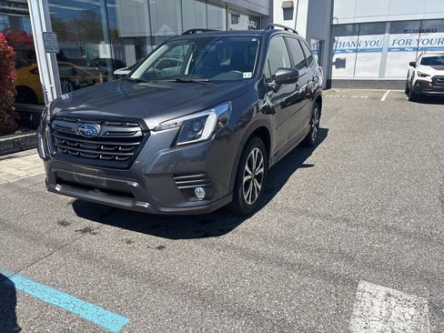 Used 2022 Subaru Forester Limited w/ Popular Package #2 image 2