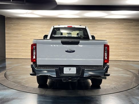 Used 2024 Ford F250 XL w/ XL Chrome Package image 11