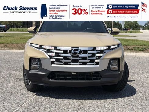 Used 2023 Hyundai Santa Cruz SE w/ Tow & Go Package AWD/4WD image 4