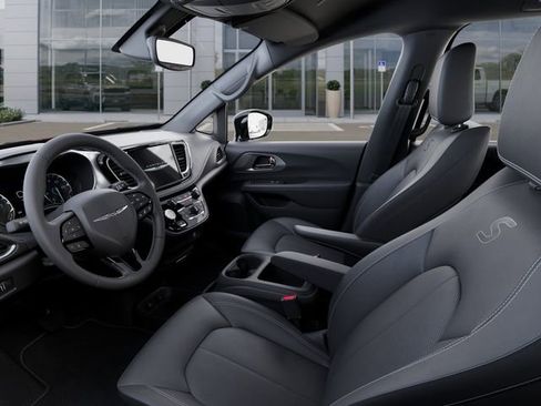 New 2026 Chrysler Pacifica Select w/ S Appearance Package image 22