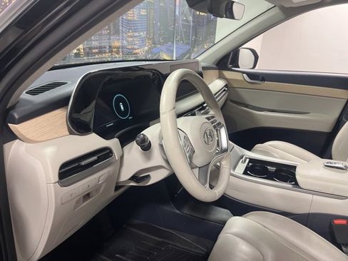 Used 2023 Hyundai Palisade Limited w/ Cargo Package image 9