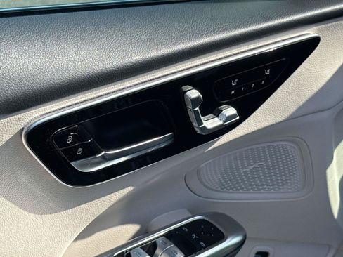 Used 2023 Mercedes-Benz C 300 Sedan w/ Exclusive Trim Package image 21
