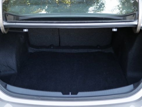 Used 2022 Chevrolet Malibu LT image 24