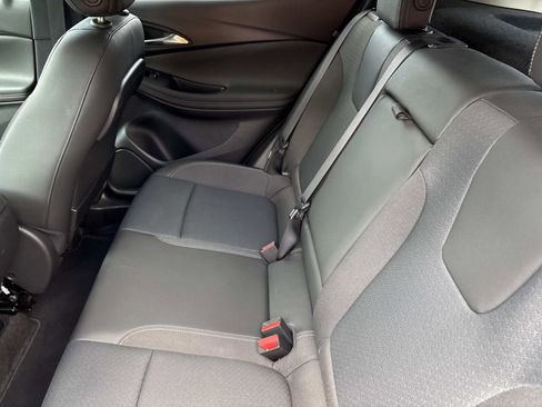 Used 2023 Buick Encore GX Select w/ Safety Package II FWD image 32