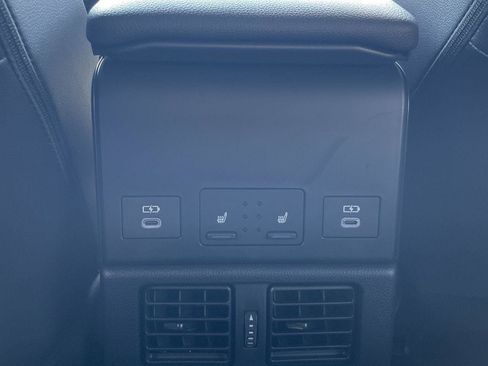 Used 2025 Subaru Solterra w/ Touring Package image 23