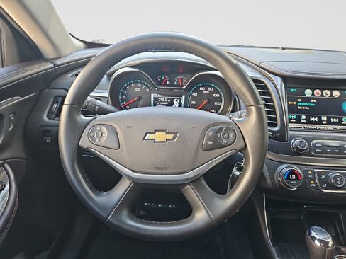 Used 2016 Chevrolet Impala LT FWD image 43
