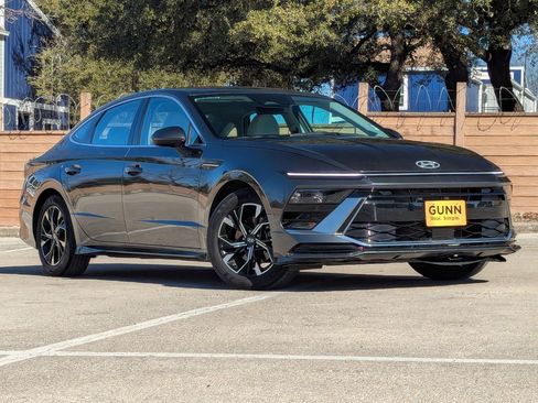 Used 2025 Hyundai Sonata SEL image 2