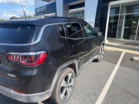 Used 2020 Jeep Compass Latitude AWD/4WD image 3