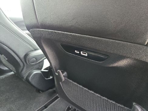 Used 2026 Chrysler Pacifica Limited FWD image 82