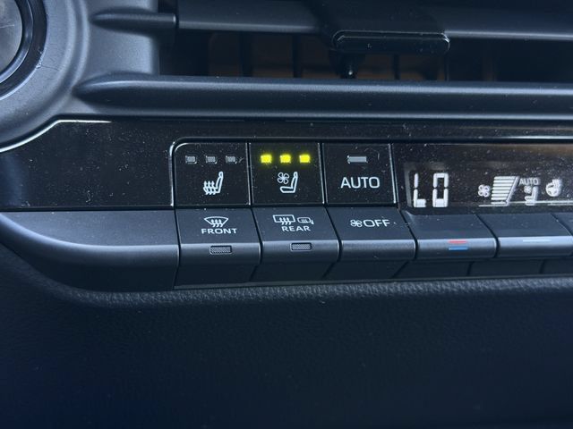 Used 2025 Toyota Crown Signia w/ Advanced Technology Package AWD/4WD image 21