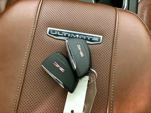 Used 2022 Nissan Pathfinder SL image 14