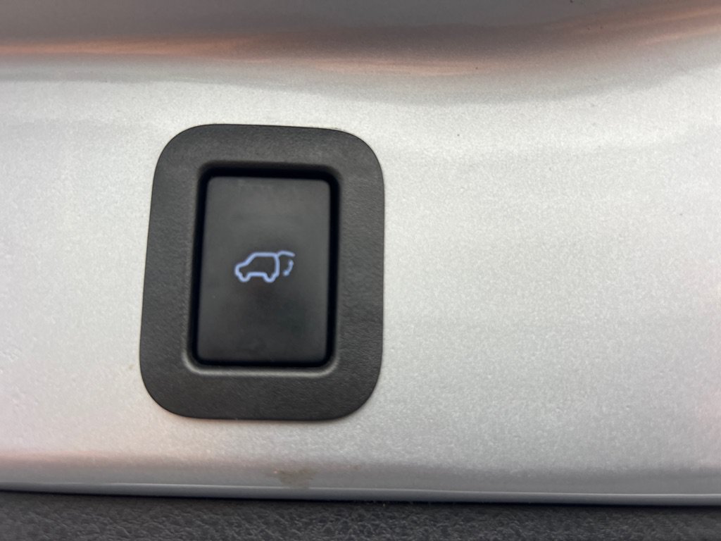 Used 2015 Toyota Highlander Limited Platinum AWD/4WD image 27
