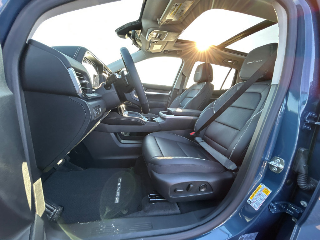 New 2027 GMC Terrain Denali AWD/4WD image 17