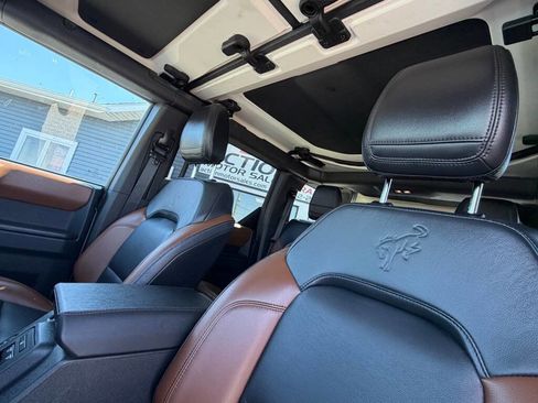 Used 2024 Ford Bronco Outer Banks AWD/4WD image 16
