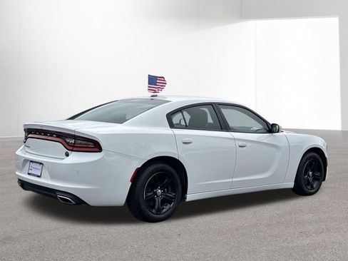 Used 2022 Dodge Charger SXT RWD image 13
