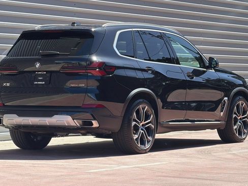 Used 2024 BMW X5 sDrive40i w/ Parking Assistance Package RWD image 9